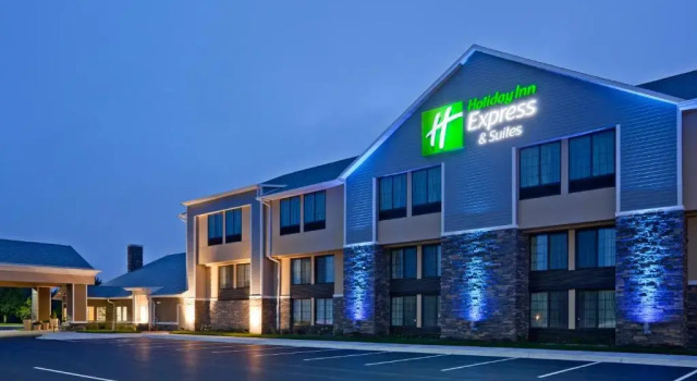 Holiday Inn Express & Suites Willmar by IHG