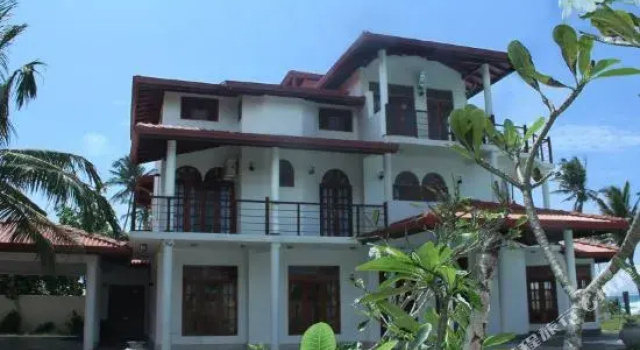 Ocean Villa Ranmanik, Забронировать Вилла Отели Таларамба с бассейном, Бассейн