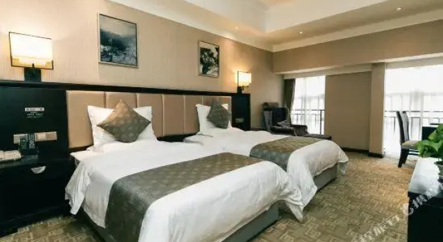 Helen Hotel, Забронировать Отель Сипучжэнь Pi County