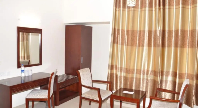 Alps Residency, Varaa Hotelli Krishnagiri Tamil Nadu