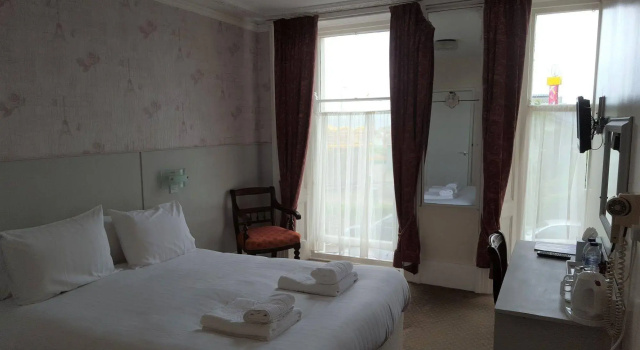 Alexandra Hotel