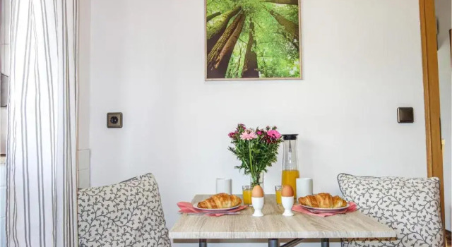 Nice Apartment in Jesberg - Densberg With 2 Bedrooms and Wifi, Забронировать Апартаменты/квартира Фёль 