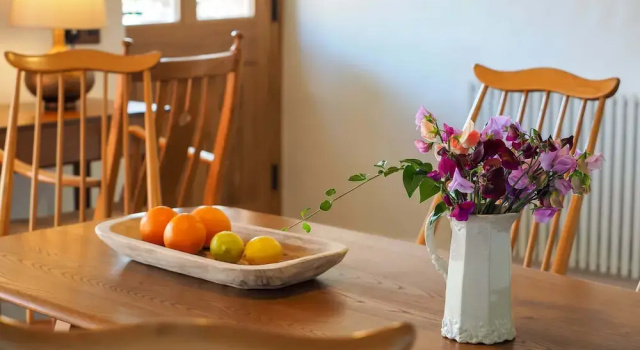 Коттедж Wayside Cottage 1637