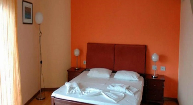 Hotel 1 Maji
