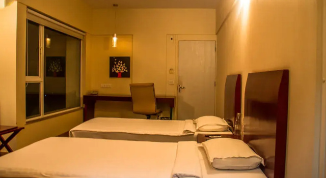 14 Square Kharadi, Забронировать Отель Харади Пуна