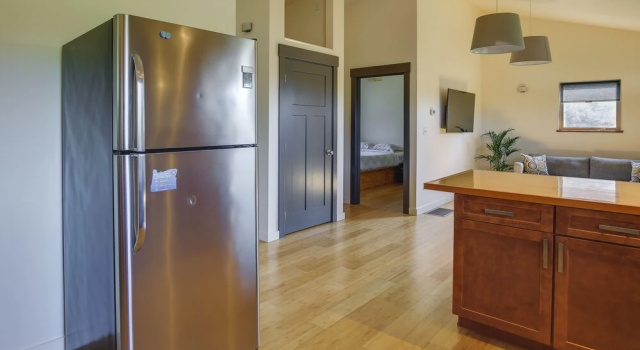 Modern White Salmon Apartment, Steps From Town, Book Lejlighed White Salmon Columbia River Gorge