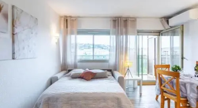 Apartment Les Platanes.1, Забронировать Апартаменты/квартира Сент-Максим Mimosa Road
