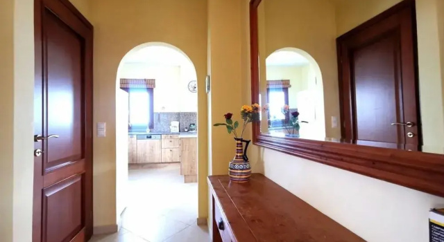 Beautiful villa, swimming pool, sea view near village not far from Rethymno, NW, Забронировать Отель Отели Центрального Крита с парковкой, Парковка