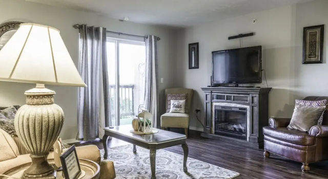 Vinyards 2954 Unit 5 3 Bedroom Condo
