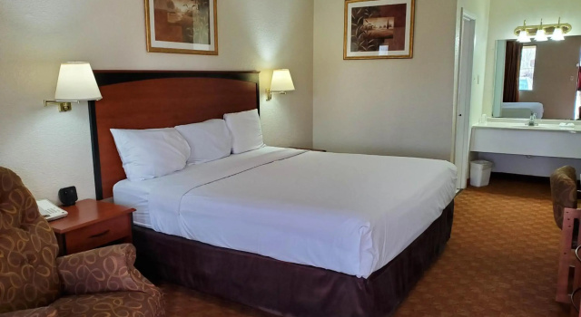 Econo Lodge Shamrock