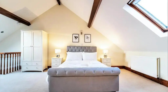 The Cottage in Chester, Sleeps 6 with FREE Parking, Book Feriehus Chester Cheshire