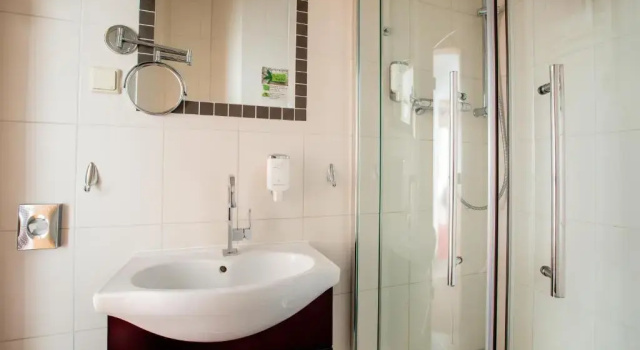 Трёхместный номер Comfort Hotel Das Kronprinz