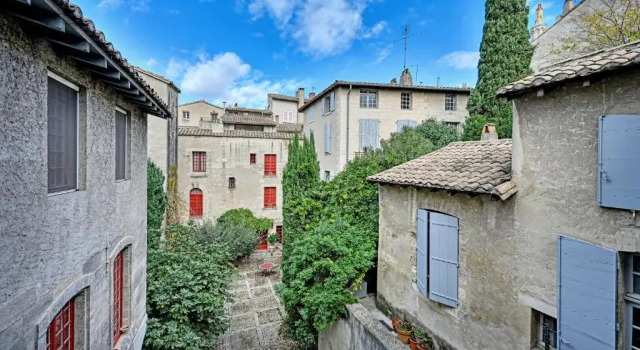 LA BALANCE DES DOMS - 1 MIN du PALAIS des PAPES - INTRA-MUROS, Забронировать Апартаменты/квартира Авиньон ViaRhona, рядом с Музей Петра Люксембургского