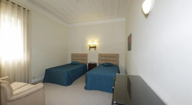 Трёхместный номер Standard Hotel Joao Padeiro