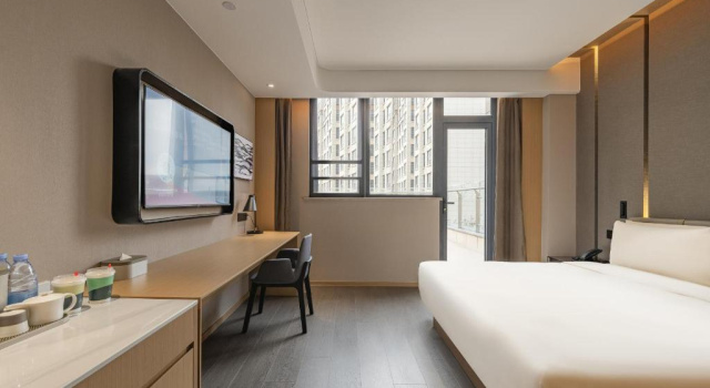 Двухместный номер Deluxe с видом на сад Atour Hotel Lingang New Town