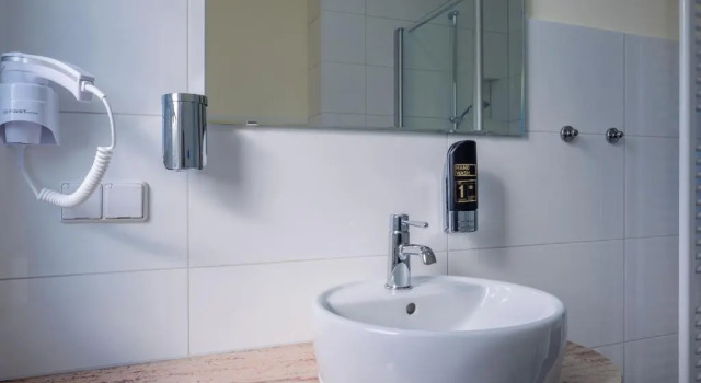 Restaurant & Hotel Storchenklause, Забронировать Отель Шторков Scharmützelsee - Storkower See