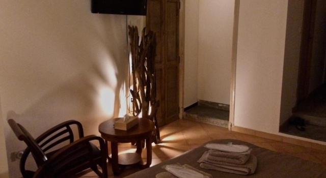 LOCUS AMOENUS, Забронировать Отель Лирак Gard
