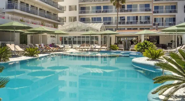 Двухместный номер Standard с балконом и с видом на море Catalonia del Mar - Adults Only