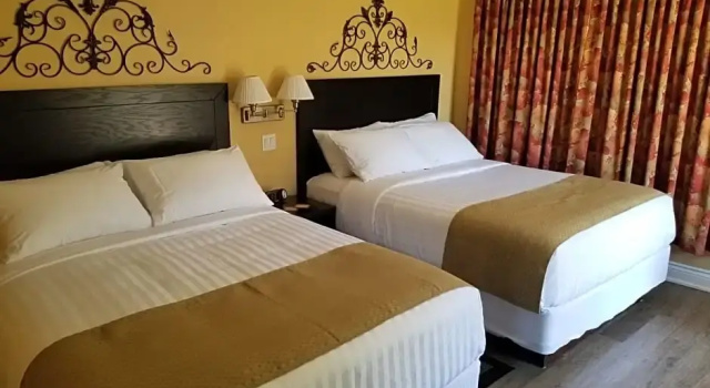 Номер Deluxe Sunny Isle Motel