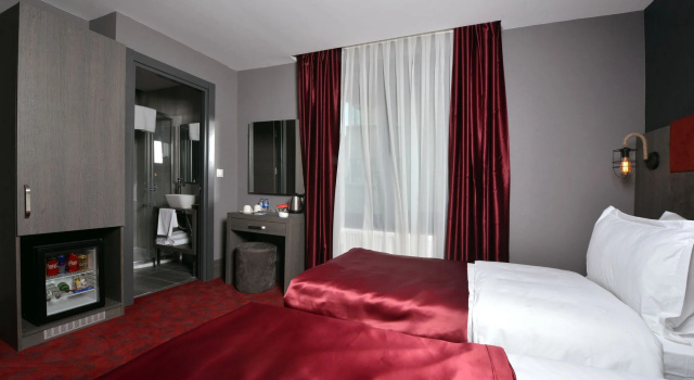 A11 Hotel Cadde