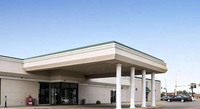 Baymont by Wyndham Jamestown Conference Center & Water Park, Забронировать Отель Джеймстаун штат Северная Дакота