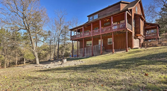 Family-Friendly Cabin By Golf Course and Marina, Đặt Nhà nghỉ dưỡng Holiday Island Mỹ