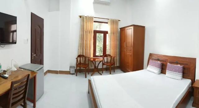 Номер Deluxe Khách Sạn Nhà Hàng Ngọc Hân