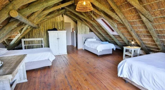 Oyster Bay Beach Lodge