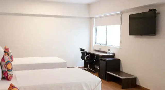 Трёхместный номер Standard Hotel Britania Crystal Collection