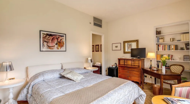 Полулюкс с видом на парк La Gaura Guest House