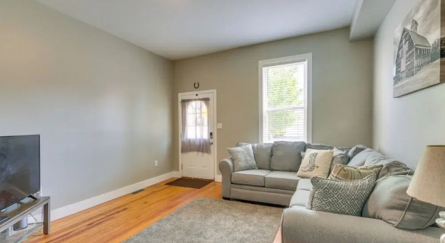 Cozy Maryland Abode - Gas Grill, Near Devils Den!, Забронировать Апартаменты/квартира Отели Орртанна с парковкой, Парковка