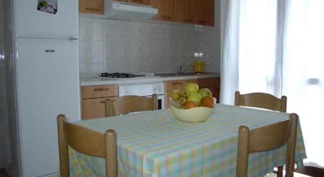 Апартаменты с 2 комнатами с балконом и с видом на море Apartments Vini and Ivana