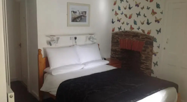 Smugglers Hotel, Забронировать Отель Отели в центре Бриксем, в центре
