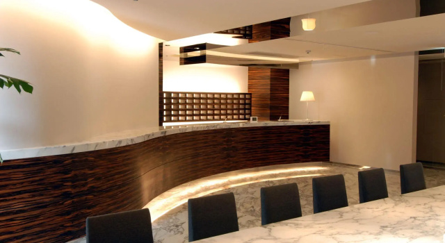 Center Hotel Toyota, Забронировать Отель Отели Тойоты с парковкой, Парковка