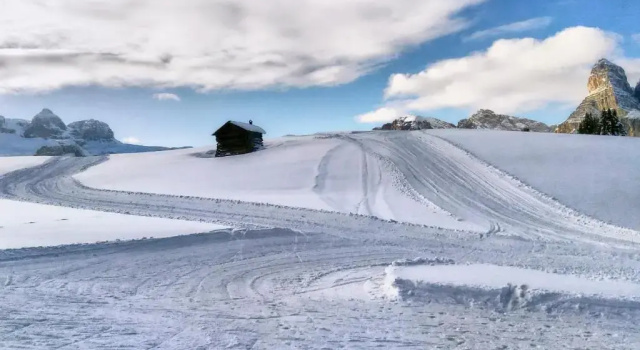Апартаменты Brand new 70sqm Apartment 1 km From Lake Carezza in the Dolomites Italy
