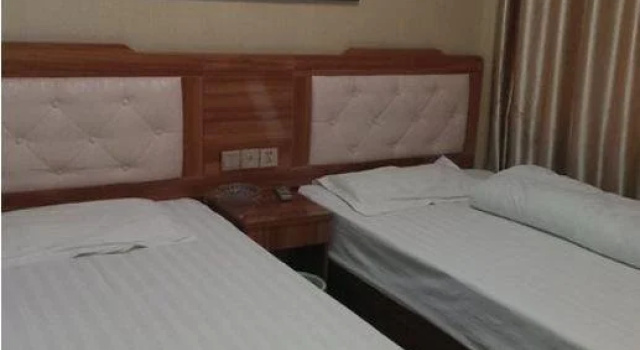 Fenghua Inn