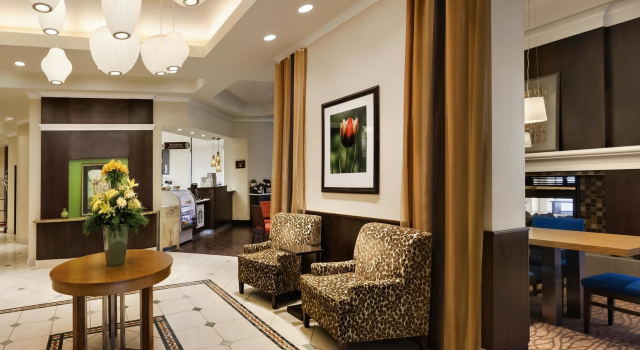 Hilton Garden Inn Saskatoon Downtown, Prenota Hotel Hotel a Saskatoon con parcheggio, Parcheggio
