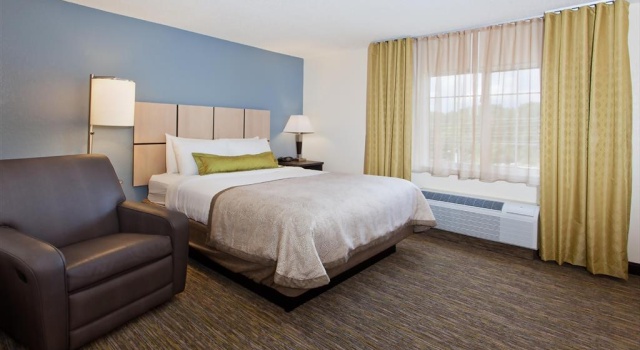 Sonesta Simply Suites Detroit Ann Arbor
