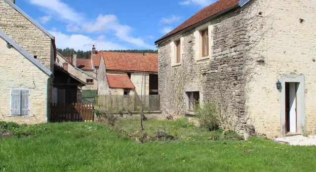 Boutique Holiday Home in Bouix With Garden, Book Boutique Hotel Bouix 