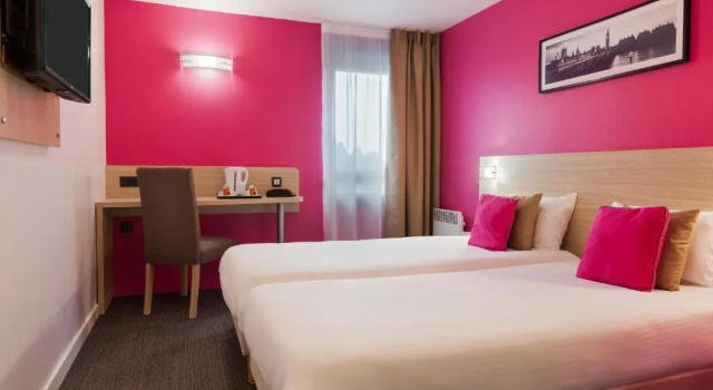 Двухместный номер Standard BRIT HOTEL Confort CAMBRAI