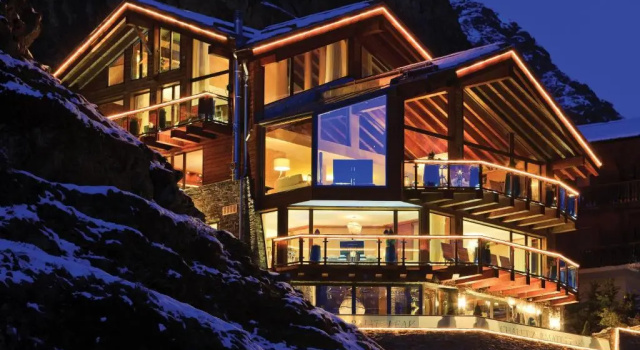 Haus-Ascot-Zermatt, Забронировать Шале Отели курорта Церматт с парковкой, Парковка