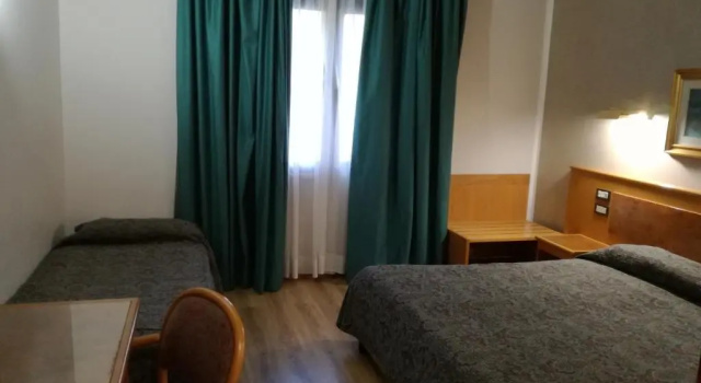Трёхместный номер Standard FILIPPONE HOTEL&RISTORANTE