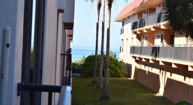 Waters Edge 102 N, Забронировать Отель Отели Sarasota Area 3 звезды, 3*