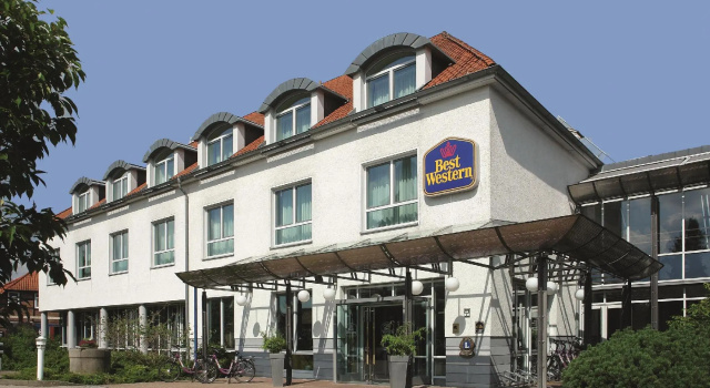 Четырёхместный номер Standard PLAZA INN Heidehof