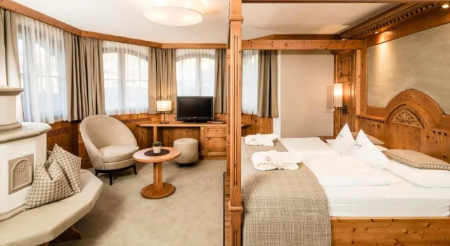 Полулюкс с балконом Savoy Dolomites Luxury & Spa Hotel