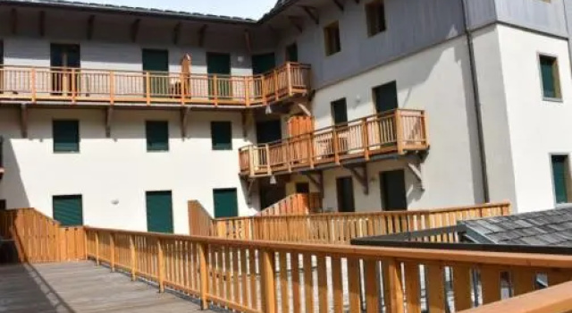 Apartment Bel appartement neuf, dans le centre, Забронировать Апартаменты/квартира Отели Massif de la Vanoise с бассейном, Бассейн