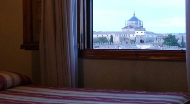 Семейный номер Standard с красивым видом из окна Hotel Real De Toledo