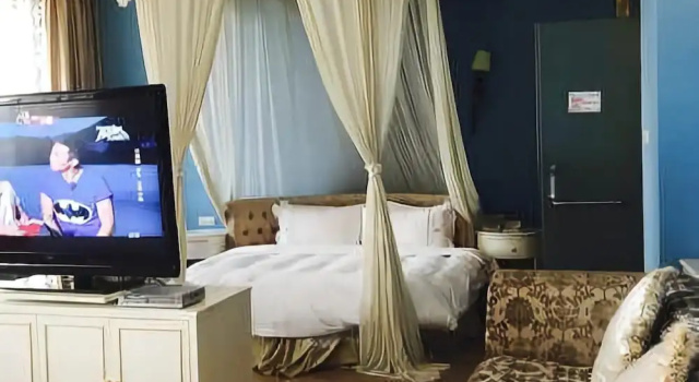 Royal Hotel, Reservar Hotel Hotéis em Liuzhou com Piscina, Piscina