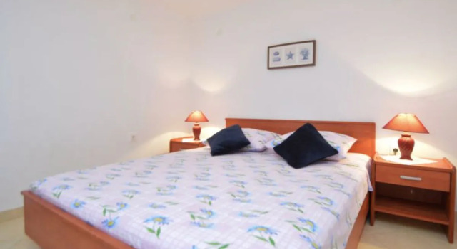 Apartment Rose Gemmano 22278, Забронировать Апартаменты/квартира Гребаштица Шибеник, рядом с Частный Пляж «Кроуондер и Сансет Бэй Резорт»