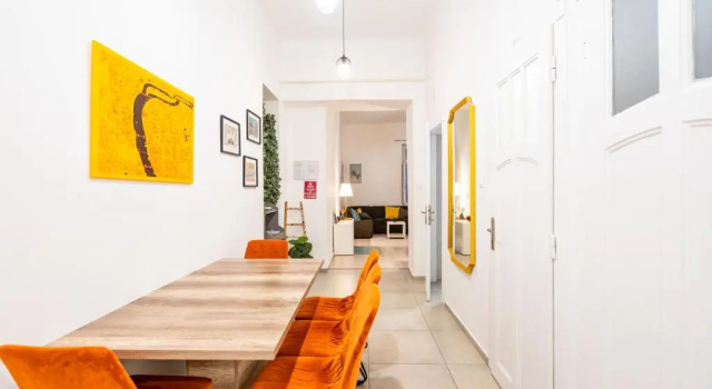 Spacious Premium Two-Room Apartment by Buda Castle, Забронировать Апартаменты/квартира Отели Будапешта с парковкой, рядом с Площадь Тринити-сквер, Парковка